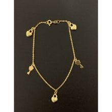 Load image into Gallery viewer, 18K Gold Bracelet 7.25 inches with Key Heart Charms 2.03 grams