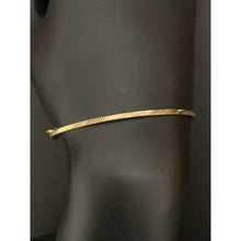 Load image into Gallery viewer, 18K Gold Bracelet Bangle Yellow Gold 6 inches Small Extra Small 2.32 grams