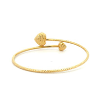 Load image into Gallery viewer, 18K Gold Bracelet Flexible Bangle Heart 3.60 grams Small S 6 - Rafant