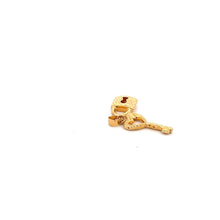 Load image into Gallery viewer, 18K Gold Pendant Charm Key Lock 0.90 grams - Rafant