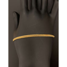 Load image into Gallery viewer, 18K Gold Bracelet 7.5 inches 2.58 grams