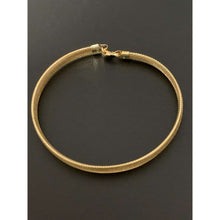 Load image into Gallery viewer, 18K Gold Bracelet Bangle Soft Flexible Mesh Size 7 inches 2.21 grams