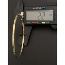 Load image into Gallery viewer, 18K Gold Bracelet Bangle Oval Size 7.25 inches 2.30 grams