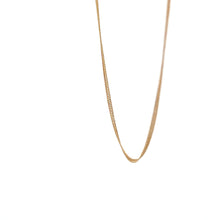 Load image into Gallery viewer, 18K Gold Necklace Chain Curb 18 inches 1.78 grams - Rafant