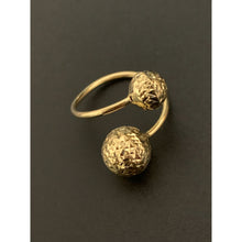 Load image into Gallery viewer, 18K Gold Japan Ring Double Orb Balls 1.25 grams Size 5 - Rafant