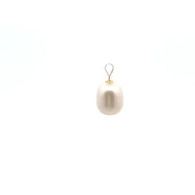 Load image into Gallery viewer, 18K Gold Pendant Freshwater Pearl Irregular Shape - Rafant