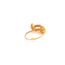 Load image into Gallery viewer, 18K Yellow Gold Ring 2.26 grams Size 8 - Rafant