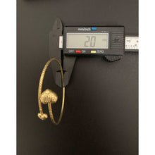 Load image into Gallery viewer, 18K Gold Bracelet Bangle Double Hearts 7 inches 3.72 grams