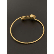 Load image into Gallery viewer, 18K Gold Bracelet Bangle Double Hearts 7 inches 3.72 grams