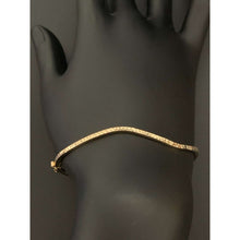 Load image into Gallery viewer, 18K Gold Bracelet Bangle Clip Size 6.5 inches 2.02 grams