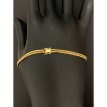 Load image into Gallery viewer, 18K Gold Bracelet 7.5 inches 2.55 grams