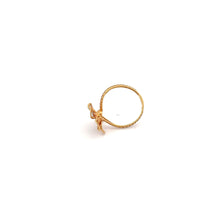 Load image into Gallery viewer, 18K Gold Ring Flower 1.5 grams Size 6 - Rafant