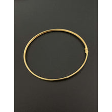 Load image into Gallery viewer, 18K Gold Bracelet Bangle Oval Size 7.25 inches 2.30 grams