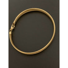Load image into Gallery viewer, 18K Gold Bracelet Bangle Soft Flexible Mesh Size 7 inches 2.21 grams