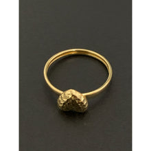 Load image into Gallery viewer, 18K Gold Ring Heart 0.71 grams Size 5.5 - Rafant