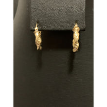 Load image into Gallery viewer, 18K Gold Earrings Hoops Loops Small 1.53 grams - Rafant