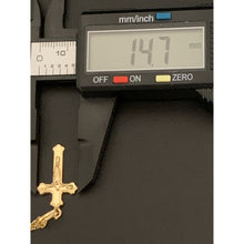 Load image into Gallery viewer, 18K Gold Necklace Twist Chain 17.75 inches w/ Cross Pendant 1.85 grams - Rafant