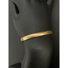 Load image into Gallery viewer, 18K Saudi Gold Bracelet Soft Mesh Flexible Bangles 2.18 grams Size 7 inches - Rafant
