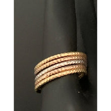 Load image into Gallery viewer, 18K Gold Ring Five Days Tricolor Yellow White Rose 1.64 grams S 7.5 - Rafant