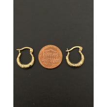 Load image into Gallery viewer, 18K Gold Earrings Hoops Loops Small 1.19 grams - Rafant