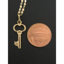 Load image into Gallery viewer, 18K Saudi Gold Necklace Chain 17.75 inches with Key Pendant - Rafant