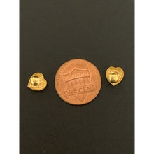 Load image into Gallery viewer, 18K Gold Earrings Studs Screw Type Heart 0.43 grams - Rafant