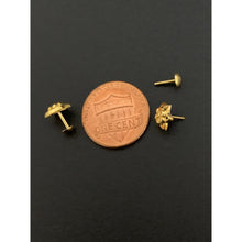 Load image into Gallery viewer, 18K Gold Stud Earrings Screw Type Star 0.41 grams - Rafant