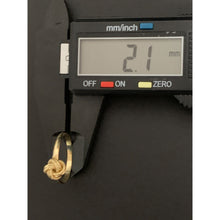 Load image into Gallery viewer, 18K Gold Ring Knot 1.60 grams Size 8.5 - Rafant