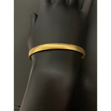 Load image into Gallery viewer, 18K Gold Bracelet Soft Bangle Mesh Flexible Size 7 inches 2.07 grams - Rafant