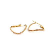 Load image into Gallery viewer, 18K Gold Earrings Hoops Irregular Small 1.04 grams - Rafant