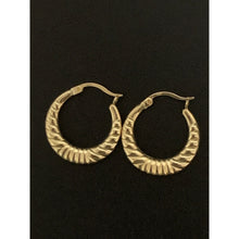 Load image into Gallery viewer, 18K Gold Earrings Hoops Loops 1.72 grams - Rafant