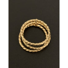 Load image into Gallery viewer, 18K Gold Ring Three Days 1.01 grams Size 6.25 - Rafant