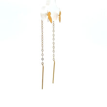 Load image into Gallery viewer, 18K Gold Earrings Butterfly Threader Very Tiny 0.24 grams - Rafant