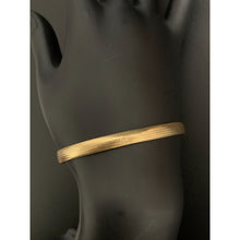 Load image into Gallery viewer, 18K Saudi Gold Bracelet Soft Mesh Flexible Bangles 2.18 grams Size 7 inches - Rafant