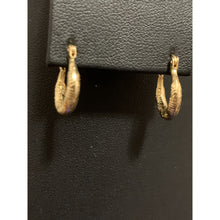 Load image into Gallery viewer, 18K Gold Earrings Hoops Loops Small 1.24 grams - Rafant