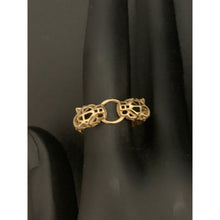 Load image into Gallery viewer, 18K Gold Ring Cubic Zirconia Stones 1.19 grams Size 6.5 - Rafant
