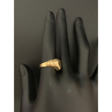 Load image into Gallery viewer, 18K Gold Ring Heart 1.20 grams Size 6.5 - Rafant