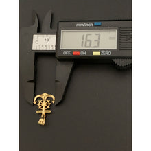 Load image into Gallery viewer, 18K Gold Pendant Anchor Wheel 1.10 grams - Rafant