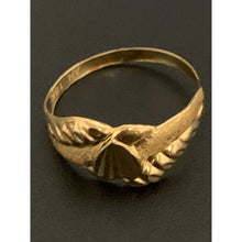 Load image into Gallery viewer, 18K Gold Ring Heart 1.53 grams Size 8 - Rafant