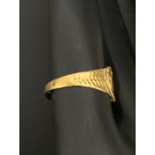 Load image into Gallery viewer, 18K Gold Ring Heart 0.78 gram Size 5.75 - Rafant