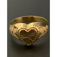 Load image into Gallery viewer, 18K Gold Ring Heart 1.29 grams Size 8 - Rafant