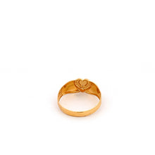 Load image into Gallery viewer, 18K Yellow Gold Ring Heart 1.27 grams Size 7 - Rafant