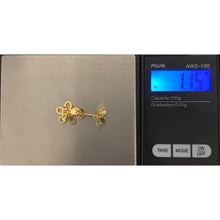 Load image into Gallery viewer, 18K Gold Earrings Stud Flower 1.15 grams - Rafant