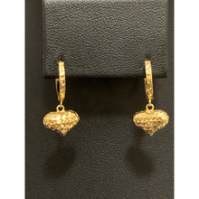 Load image into Gallery viewer, 18K Gold Hoops Heart Earrings Small 1.61 grams - Rafant