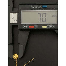 Load image into Gallery viewer, 18K Gold Earrings Threader Flower 0.34 grams - Rafant