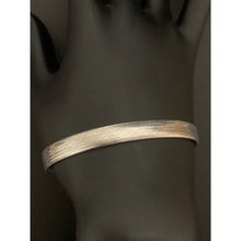 Load image into Gallery viewer, 18K Gold Bracelet Soft Bangle Flexible White Gold 2.36 grams 7 inches - Rafant