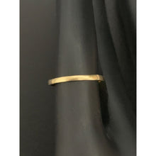 Load image into Gallery viewer, 18K Gold Ring Half Ball White Yellow Gold 1.71 grams Size 5 - Rafant