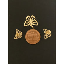 Load image into Gallery viewer, 18K Gold Earrings Pendant Butterfly 1.91 grams - Rafant