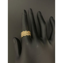 Load image into Gallery viewer, 18K Gold Ring Wave 1.71 grams Size 6 - Rafant