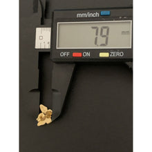 Load image into Gallery viewer, 18K Gold Earrings Stud Butterfly 1.44 grams - Rafant